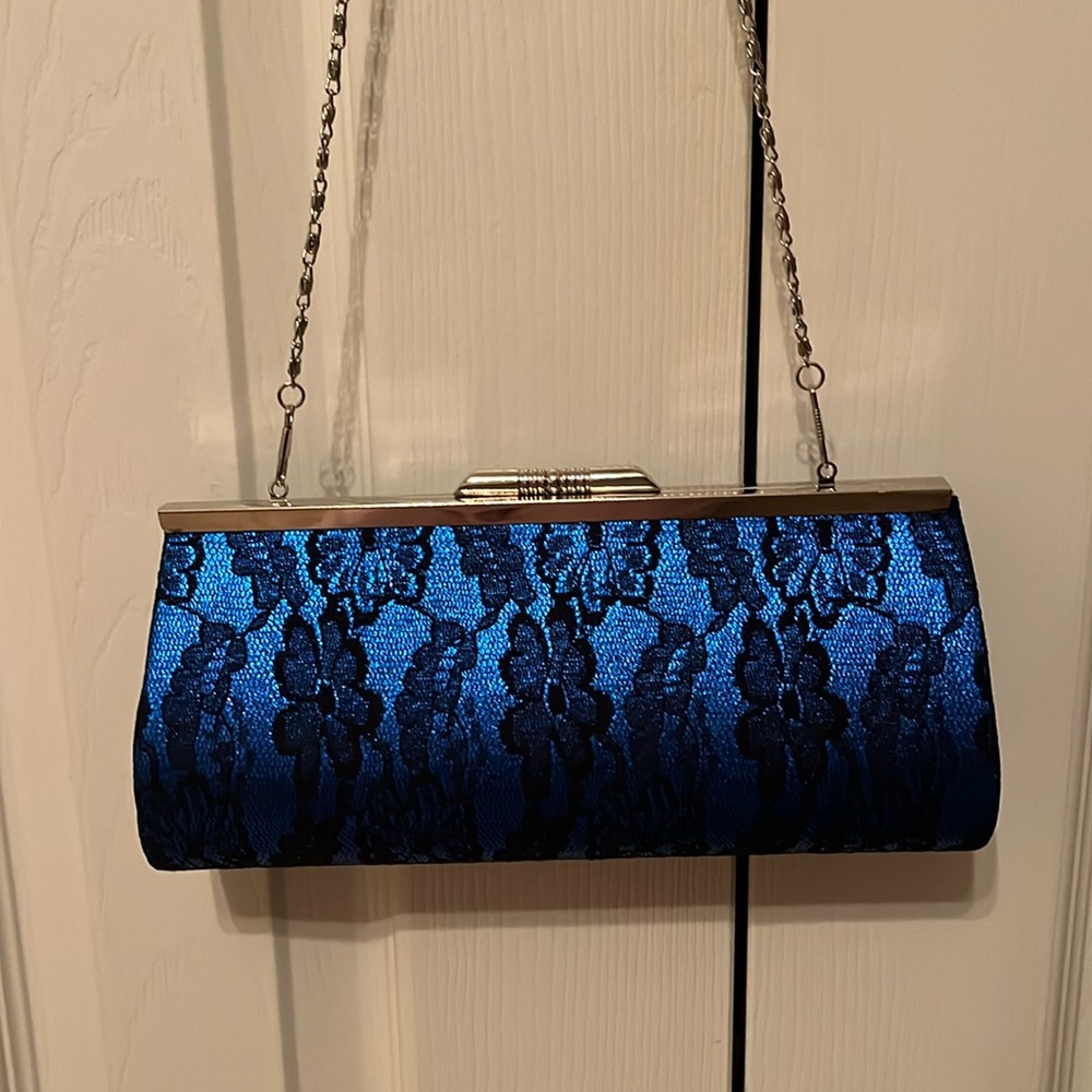 Lace evening bag blue